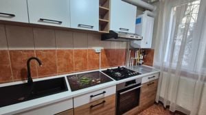 Inchiriere apartament 2 camere, decomandat, etaj 1, mobilat complet - imagine 4