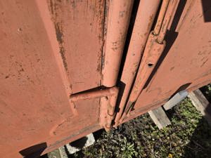 Poarta de casa din metal si tabla plina, groasa