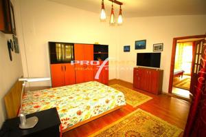 Bld.Mamaia-Delfinariu - Casa P+1E, su.270mp.curte 70mp. 6 camere - imagine 19