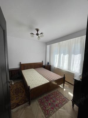 Apartament 3 camere -zona centrala -et 2