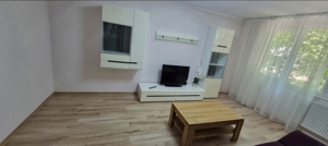 Inchiriez apartament