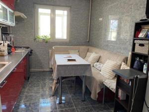 Apartament 3 camere, decomandat, centrala proprie, metrou - imagine 4