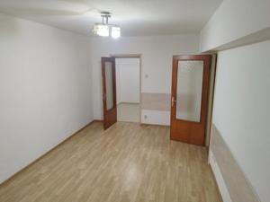 Apartament 3 camere, 72 mp, Bd Chisinau, Str Herta, Arena Nationala. - imagine 5