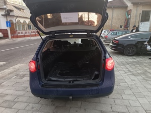Vând Wolkswagen Pasat B6  - imagine 5