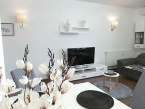 Disponibil spre închiriere, un apartament modern cu 2 camere, situat în Giroc