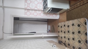 Închiriez apartament cu 2 camere decomandat etaj 2  - imagine 3