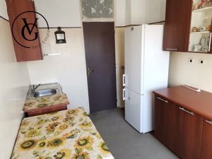 Apartament 3 camere - necesita renovare - zona Tei - imagine 2