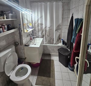 De vânzare un apartament spațios cu 3 camere ,2 b i in Tudor - imagine 2