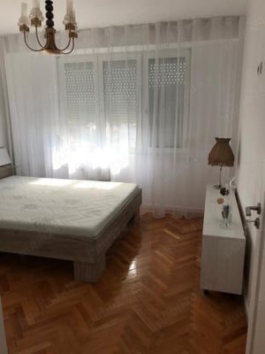 Inchiriez apartament ,zona Piata mare - imagine 3