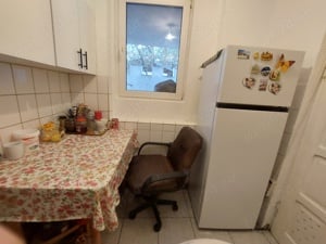 Loc în cameră pentru o fată în apartament la parter vilă, Centru intrare separată, lânga UMF- N.Leon - imagine 5