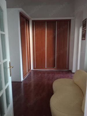 Casa 9 camere de inchiriat Destinatii multiple , Disponibila imediat - imagine 10