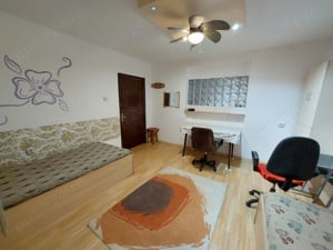 Loc în cameră pentru o fată în apartament la parter vilă, Centru intrare separată, lânga UMF- N.Leon - imagine 9