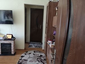 Vând apartament 2 camere Carpați 1 - imagine 2