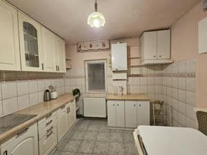 Apartament 2 camere, semidecomandat, etajul 3 din 4, zona Spitalului Județean, comision 0% - imagine 4