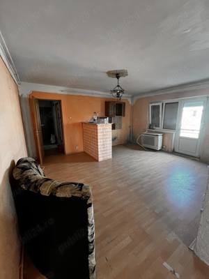 Apartament cu 2 camere , zona Mihai Viteazul I, CAREI - imagine 3