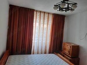 Închiriez apartament 