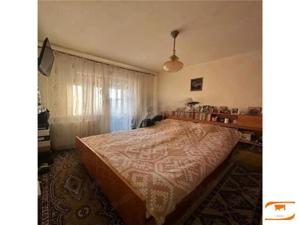 Apartament 3 camere  Dambovita cu centrala - imagine 4