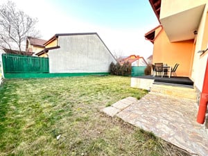 Duplex despartit prin garaj, 5 camere, 3 bai, 169 mp utili - Dumbravita - imagine 11