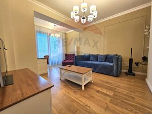 Apartament lux cu 2 camere de inchiriat plaja Reyna Constanta