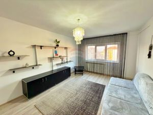 Apartament cu 3 camere de închiriat în Alfa, Arad.