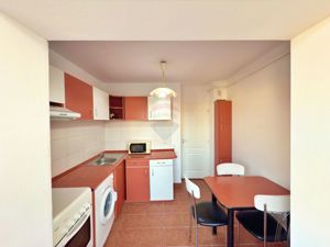 Apartament cu 3 camere de închiriat în Alfa, Arad. - imagine 4