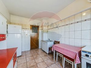 Apartament cu 3 camere primitor Lacul Tei - imagine 2