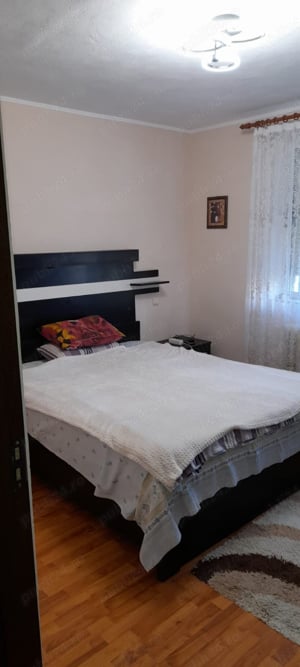 Apartament 2 camere Cugir ultracentral mobilat liber  - imagine 8