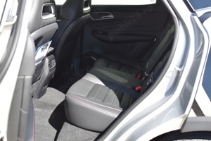 MG eHS PHEV 5 usi Exclusive 1.5 T-GDi PHEV 162 CP AT (MY 2023) - imagine 6