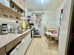 Apartament cu 3 camere, 62 mp, zona Centrala - imagine 2