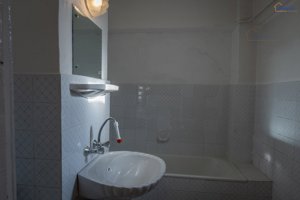 Apartament spațios, chiar în inima Moineștiului! - imagine 12