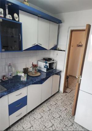 Inchiriere Apartament 3 Camere Semidecomandat Berceni-Vatra Dornei - imagine 8