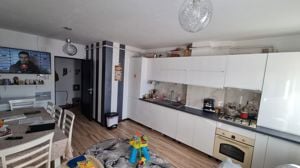 Apartament 3 camere, decomandat, etaj. 1,  zona rezidentiala Letea