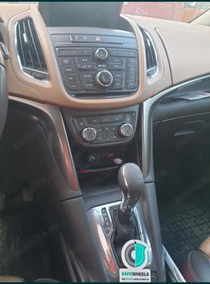 Opel Zafira C Tourer 1.4 benzină cu turbină + GPL  - imagine 3