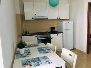 Apartament cu curte - mamaia nord - imagine 2