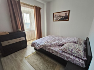 Vând apartament de lux cu 2 camere decomandate în centrul orașului Târgu Jiu - imagine 6