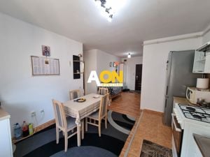 De vanzare apartament 3 camere, zona Kaufland, Cetate - imagine 2