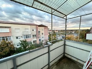 Apartament 3 camere decomandat etaj 4 cu balcon + beci Micro 17  - imagine 12