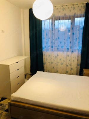 Închiriez apartament spațios 3 camere decomandate, zona Cetatuia - imagine 3