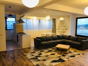 Închiriez apartament spațios 3 camere decomandate, zona Cetatuia - imagine 9