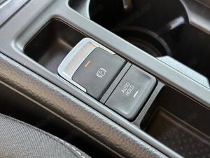 Volkswagen Golf 1.6 TDI Comfortline - imagine 14