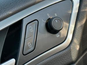 Volkswagen Golf 1.6 TDI Comfortline - imagine 15