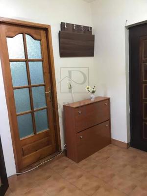 Apartament 2 camere - Zona Spitalul Judetean - Decomandat - Centrala Proprie - imagine 7