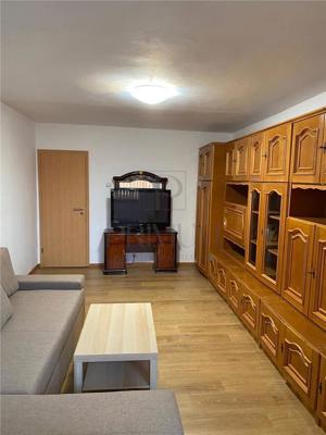 Apartament 2 camere - Zona Bucovina - Centrala Proprie - imagine 2