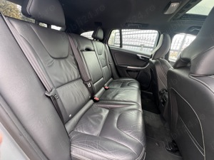 Volvo V60 D6 Plug-in Hybrid - imagine 10