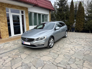 Volvo V60 D6 Plug-in Hybrid - imagine 2