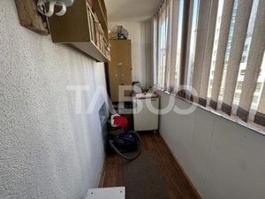 Apartament decomandat cu 3 camere 2 balcoane zona Dumbravii Sibiu - imagine 8