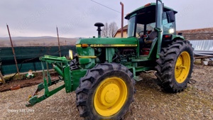Tractor John Deere 4040 - imagine 3