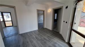 Casa Vila 5 camere cu Demisol,Rediu,S.u.185 mp,Garaj - imagine 11