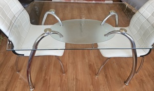 Masă de sufragerie cu blat de sticlă securizată - imagine 3