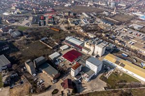 Platforma industriala 3552 mp hale beton si 9883 mp teren - imagine 9